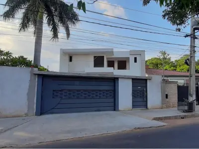 Casa à venda em Villa Elisa com 4 dormitórios 4