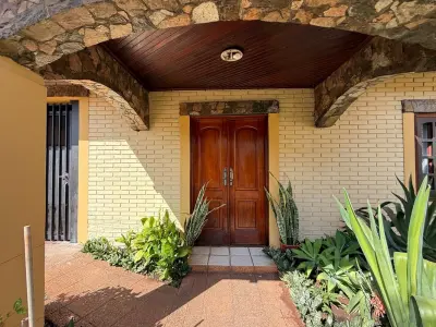 Casa en venta en Villa Elisa con 4 dormitorios en suite 3