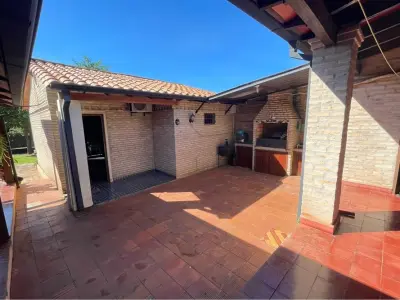 Casa en venta en Villa Industrial, San Lorenzo 4