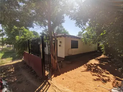 Casa en venta en Villa Jardín, Limpio 4