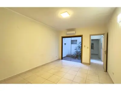 Casa en venta en Vista Alegre, Asunción 4