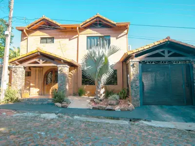 Casa en venta en Vista Alegre, Ñemby 4
