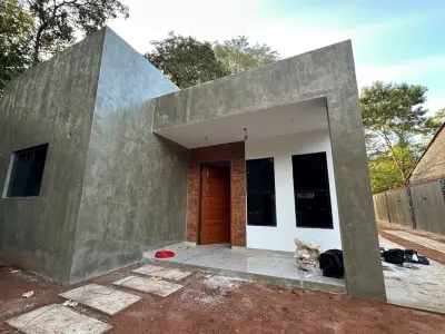 Casa en venta en Ycuá Duré, Luque 4