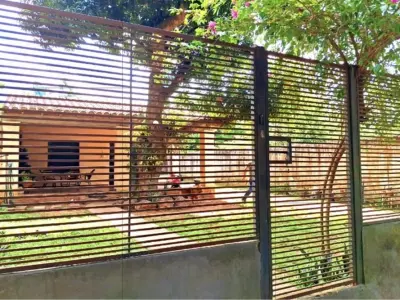 Casa en venta en Ypacaraí con 3 dormitorios 4