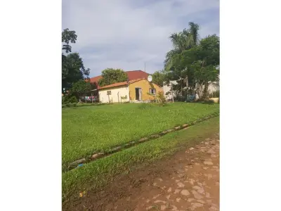 Casa en venta en Ypané, Central 3