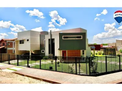 Casa à venda no Ytororó Country Club, Ypané 2