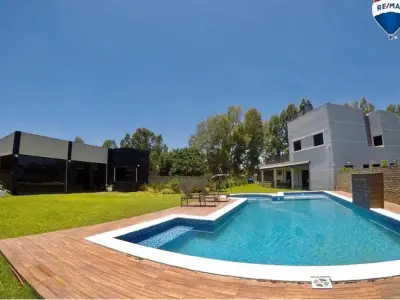 Casa à venda no Ytororó Country Club, Ypané 3