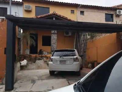 Casa a venda em Zeballos Cue, Assuncao 3