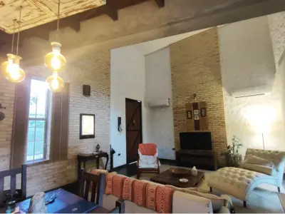 Industrial-style house for sale in Herrera, Asunción 3