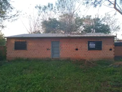 Casa en venta o permuta en Itapuamí 1, Luque 4