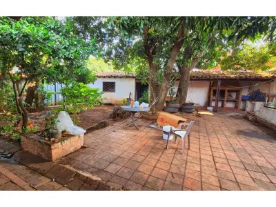 Casa en venta para refaccionar o demoler en Domingo Savio 4