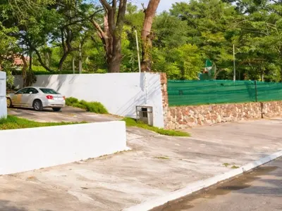 Casa en venta sobre Av. España, Mariscal Estigarribia 3