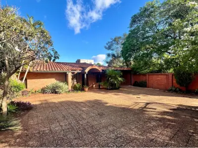 Casa en venta sobre Avda. General Santos, San Vicente 2