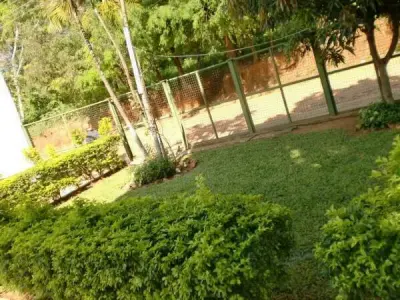 Casa à venda em avenida principal em San Lorenzo 2