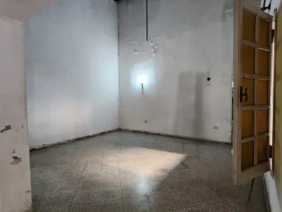 Casa en venta sobre Ayolas, barrio Tacumbú, a pasos del centro de Asunción 4