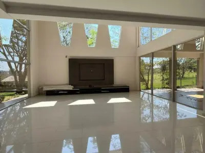 House for Sale on Golf Course at Paraná Country Club, Hernandarias 2
