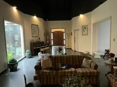 Casa en venta sobre Mcal. López c/ Brasilia, Asunción 3