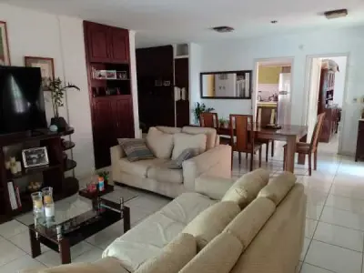 House for Sale on Pitiantuta Street, Solano López, Asunción 4
