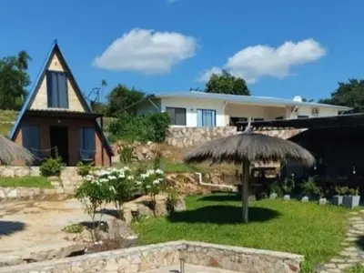 Casa estilo resort en venta en Emboscada, Cordillera 2