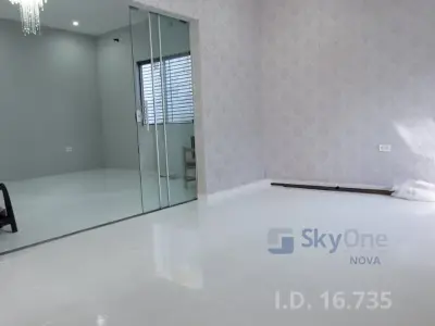 Casa minimalista para alugar em Lambaré - Zona Stock Cacique 3
