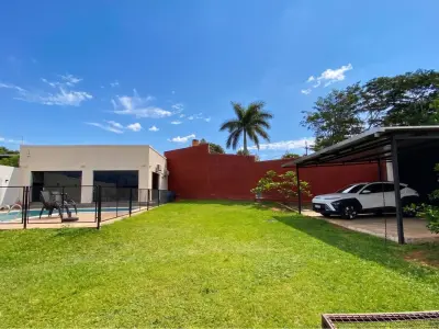 Casa moderna com piscina à venda em Tres Bocas 4