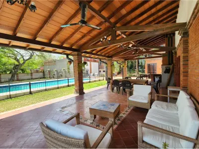 Modern house for rent in San Bernardino with pool 2