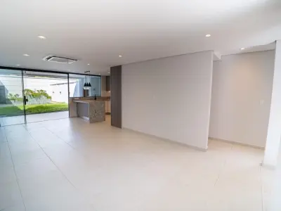 Casa moderna en Luque, zona Aeropuerto 3