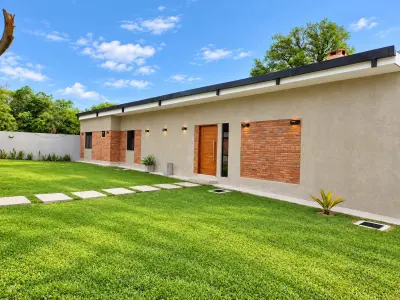 Casa moderna à venda com piscina em Ciervo Cua, San Bernardino 2