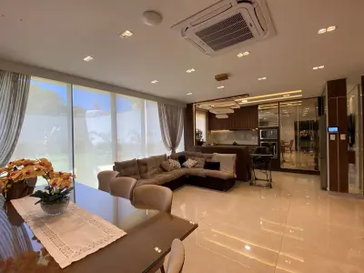 Casa moderna à venda em Área 6, Hernandarias 4