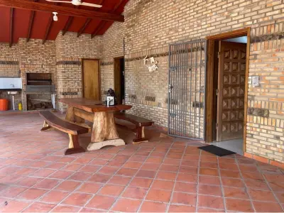 Casa moderna en venta en J. A. Saldívar, Central 3