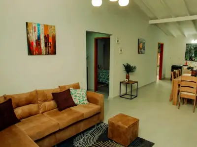 Casa moderna à venda em Luque, bairro Marin Caaguy 3