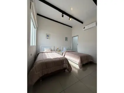 Casa moderna en venta en Mora Kue, Luque 4