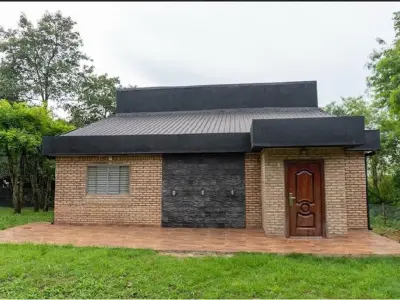 Casa moderna à venda em Presidente Franco, Alto Paraná 2