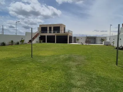 Casa moderna en venta en San Bernardino 4