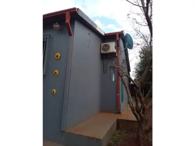 Casa moderna à venda em Tomás Romero Pereira, Itapúa 2