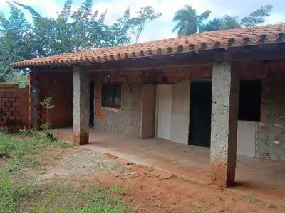 Casa de campo a concluir à venda em Cañada Garay, Luque 2