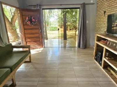 Casa de campo mobiliada com terrenos lindeiros à venda, Atyrá, Cordillera 2