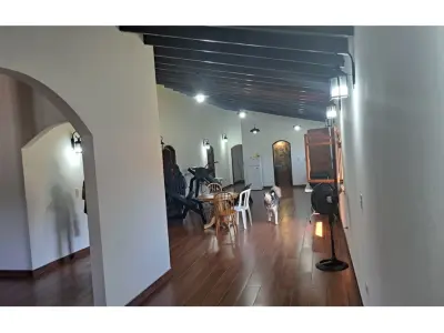 Casa de campo com 3 hectares à venda em Capitán Miranda 3