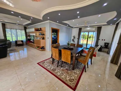 Casa de Campo de Luxo com Piscina em Hernandarias 3