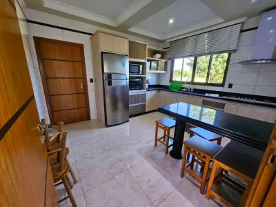 Casa de Campo de Luxo com Piscina em Hernandarias 4