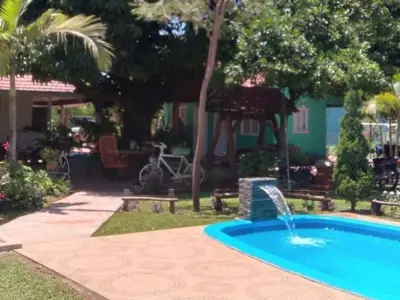 Casa quinta en venta con cabañas en Encarnación 3