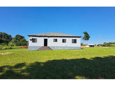 Casa de campo à venda com piscina e estábulo em San Juan del Paraná 4