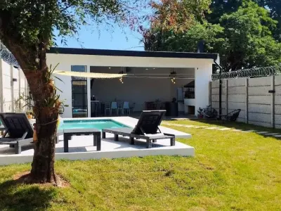 Casa de campo à venda no Barrio Picada, Villa Elisa 2