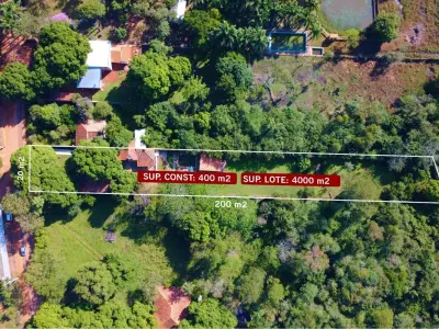 Casa quinta en venta en Itauguá con 4 dormitorios 3