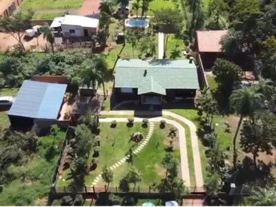 House with large grounds for sale in Mora Kue, Luque 2