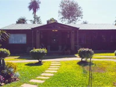 House with large grounds for sale in Mora Kue, Luque 3
