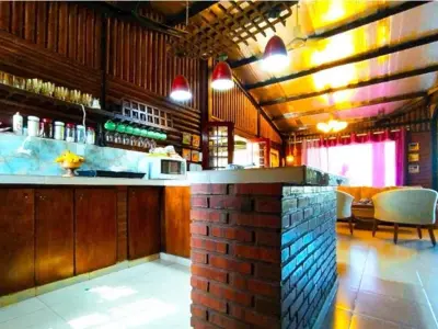 House with large grounds for sale in Mora Kue, Luque 4