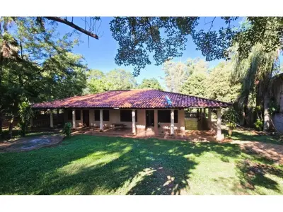 Casa quinta en venta en Pindolo, Areguá 3