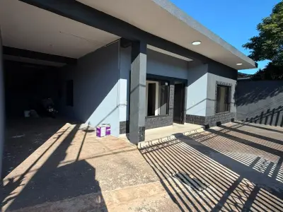 Casa reformada de 3 dormitórios no Bairro Don Bosco 2