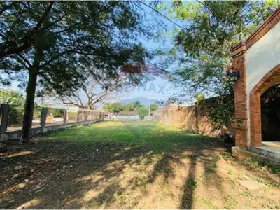 Casa residencial-comercial en venta en San Lorenzo 3